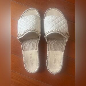 CHANEL cream quilted espadrille slide sandal